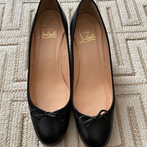 christian louboutin black leather wedge with bow